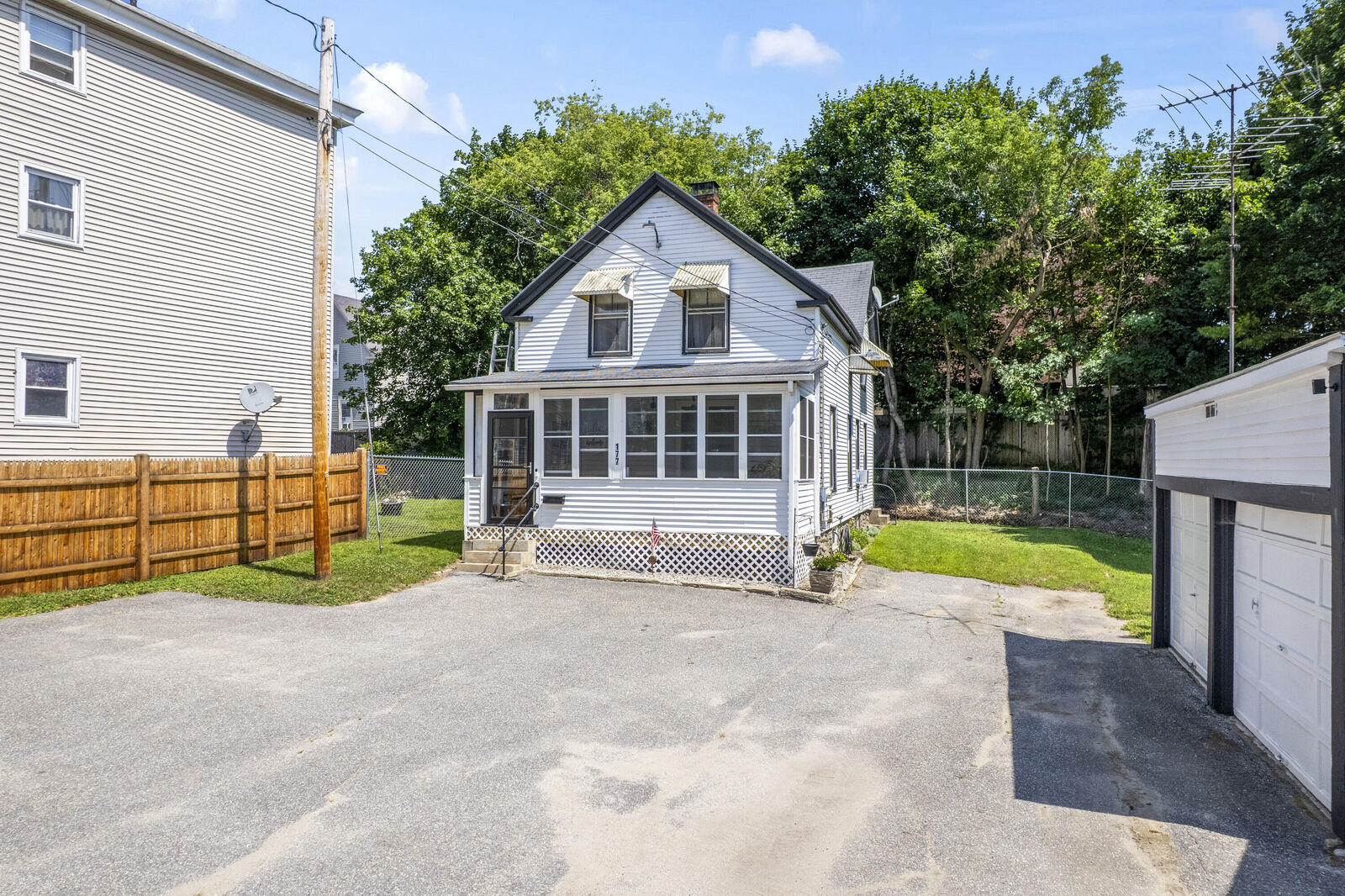 Property Photo: 177 Oak Street R ME 04240