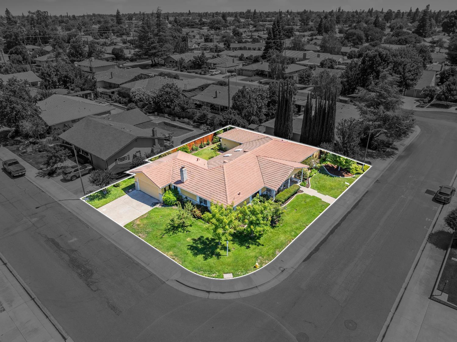 Property Photo:  2021 Cabrillo Circle  CA 95242 