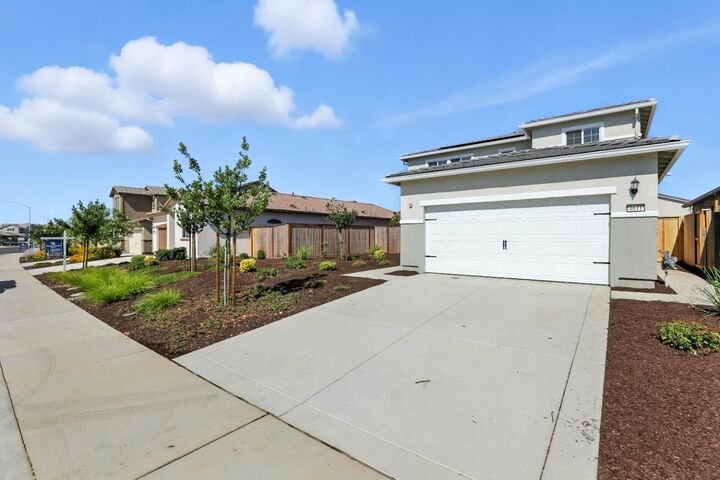 Property Photo:  4611 Duckhawk Circle  CA 95742 
