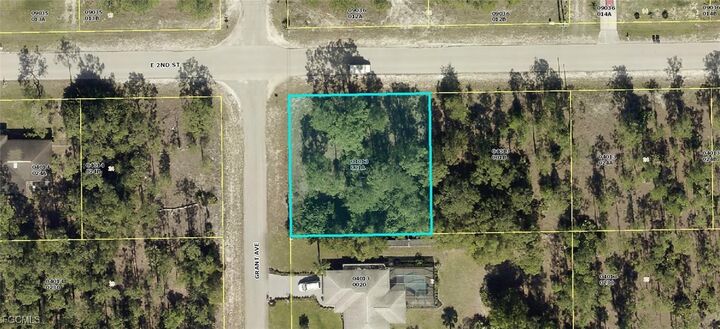 Property Photo: 3400 E 2nd Street FL 33936