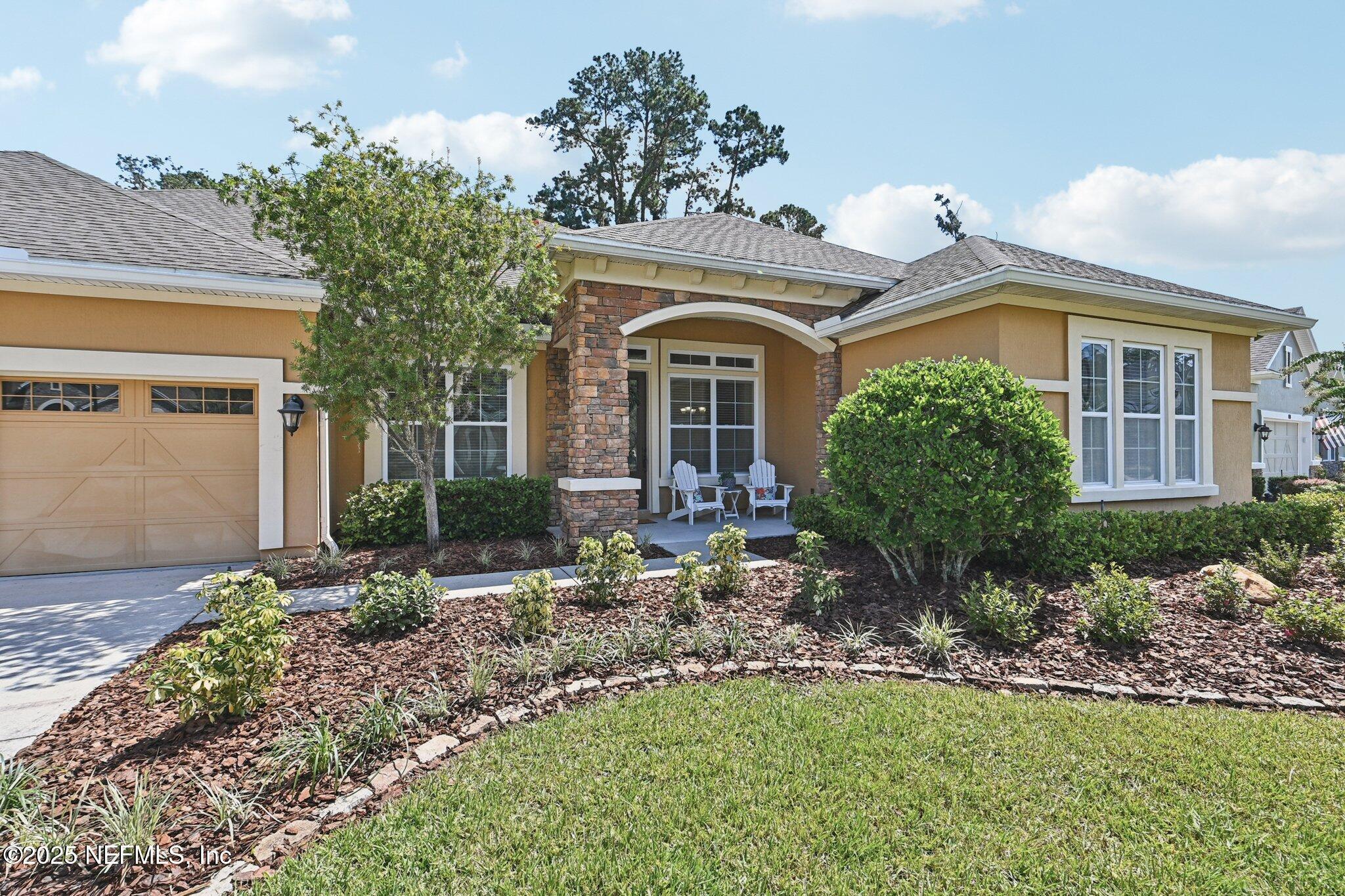 Property Photo: 2513 Riley Oaks Trail FL 32223