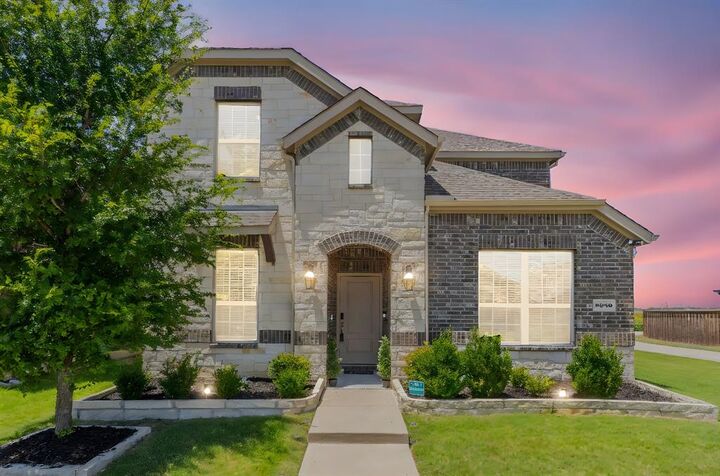 Property Photo: 2849 Franklin Drive TX 75009