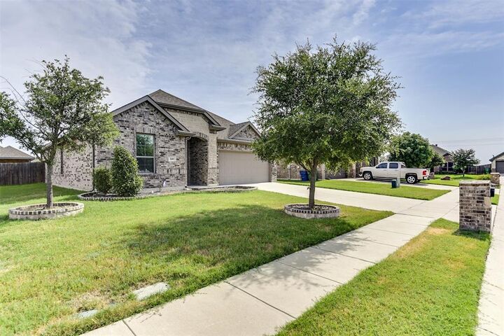 Property Photo: 249 Valley View Drive TX 75167