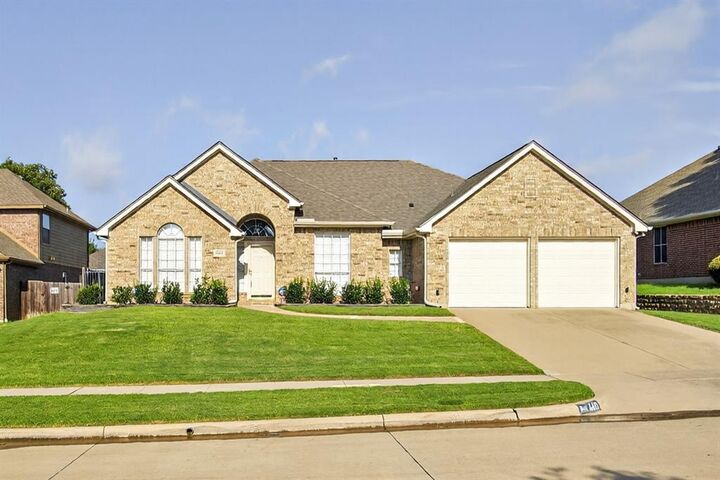 4611 Paddington Lane  Grand Prairie TX 75052 photo