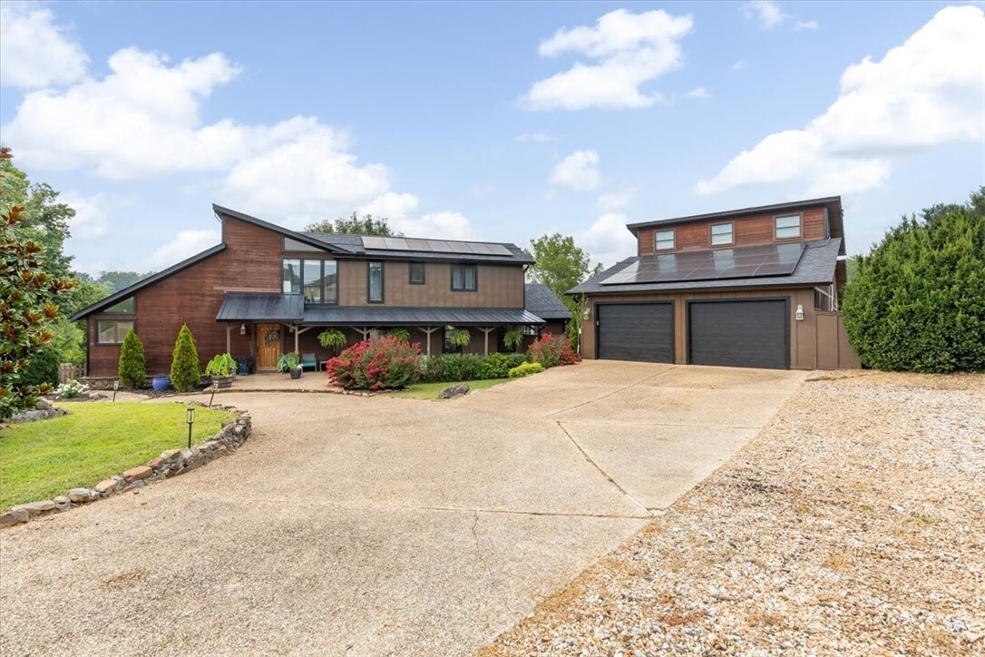 Property Photo: 5104 Town Vu Road AR 72712