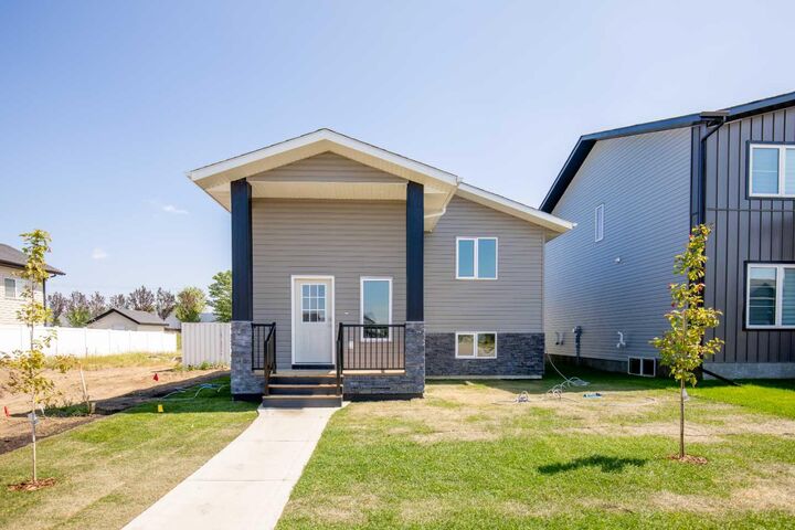 Property Photo: 109 Aztec Crescent AB T4M 0M7