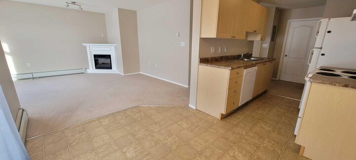 Property Photo:  1615 41 Street 101  AB T7E 0A7 