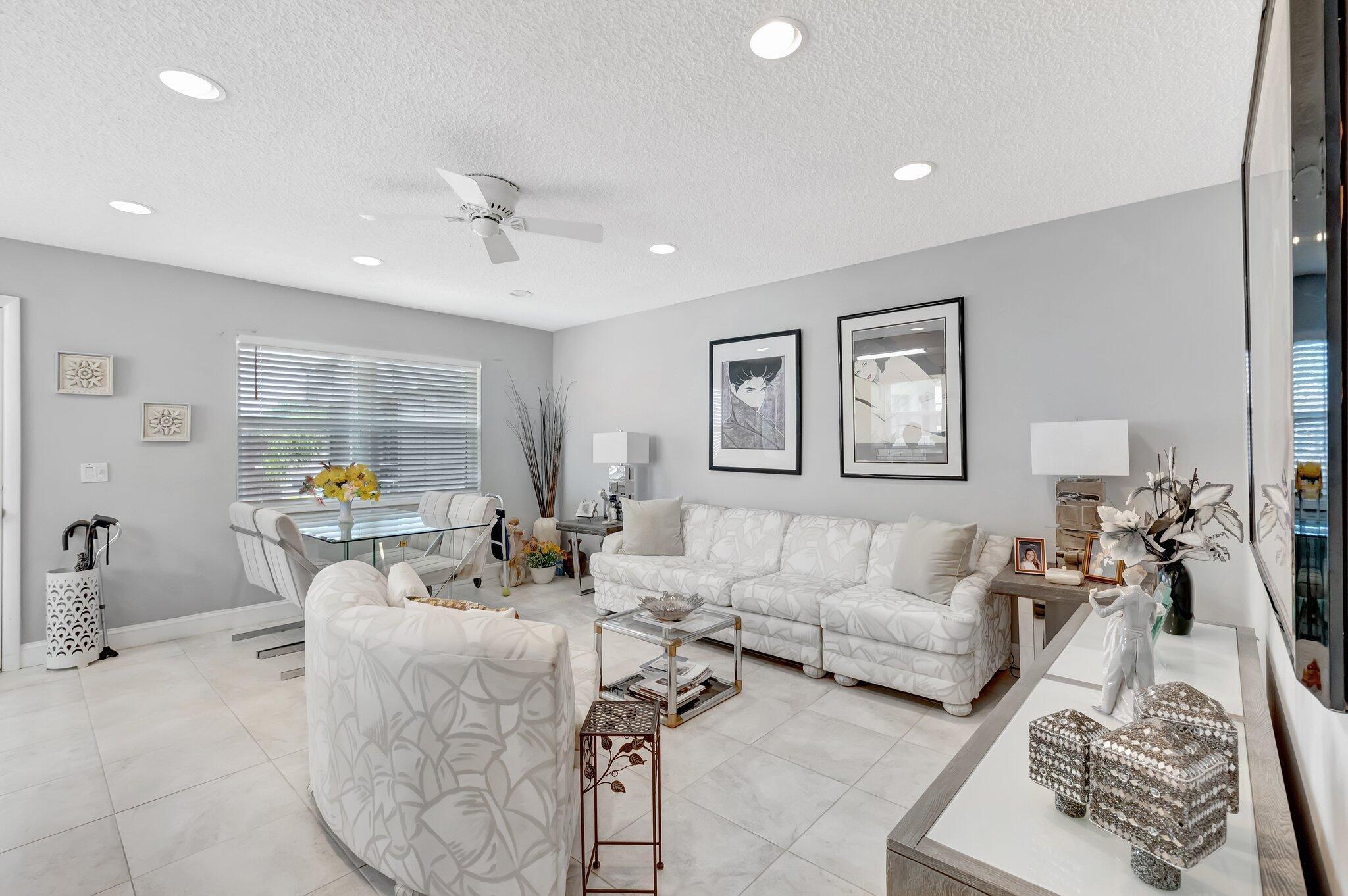 Property Photo:  422 Normandy I  FL 33484 