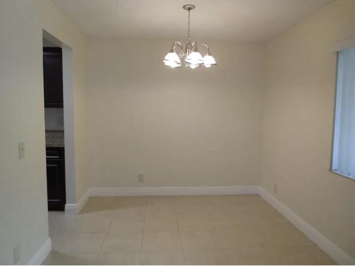 Property Photo: 913 Meadows Circle FL 33436