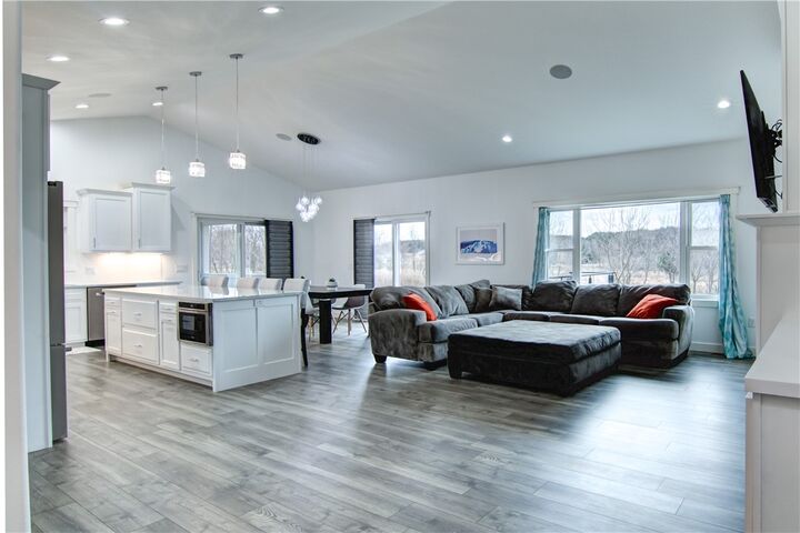 S9024 Chestnut Road  Eau Claire WI 54701 photo