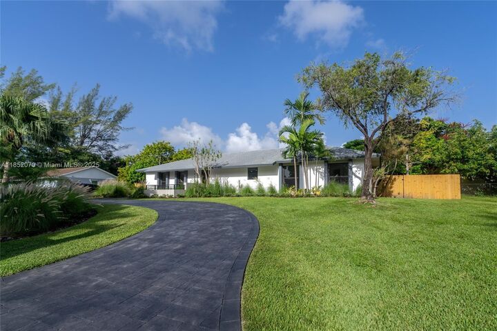 Property Photo:  17902 SW 87th Pl  FL 33157 