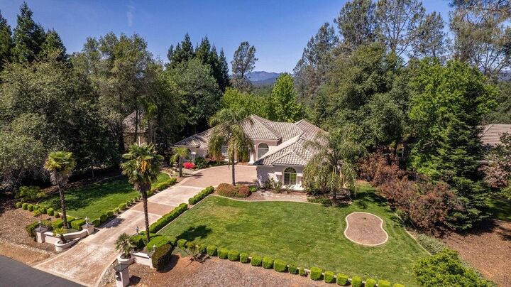 13320 Tierra Heights Road  Redding CA 96003 photo