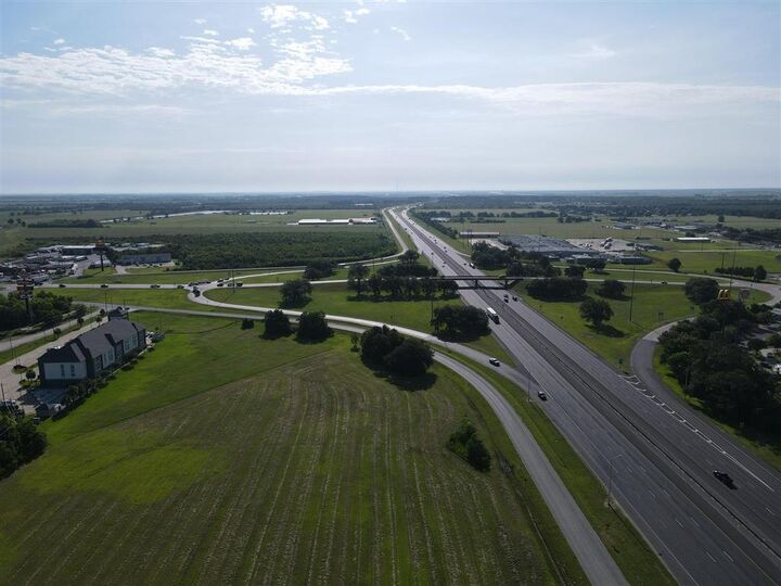 Property Photo: I-10 Service Road LA 70647