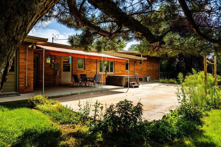 Property Photo:  935 Pioneer Road  WY 82801 