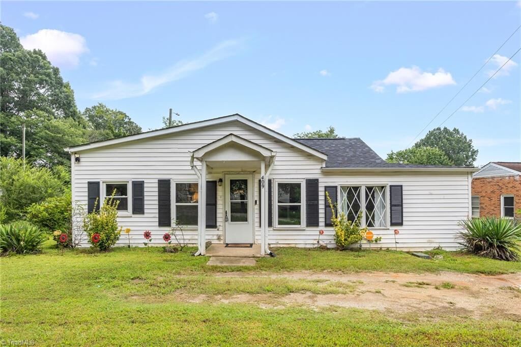 Property Photo: 409 Hickory Chapel Road NC 27260