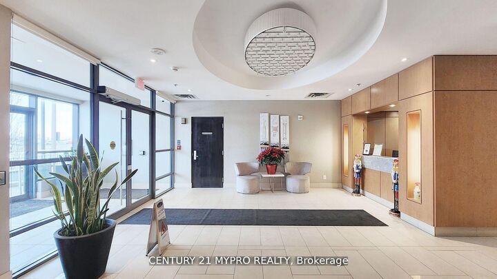 Property Photo:  840 Queen'S Plate Drive 1003  ON M9W 0E7 