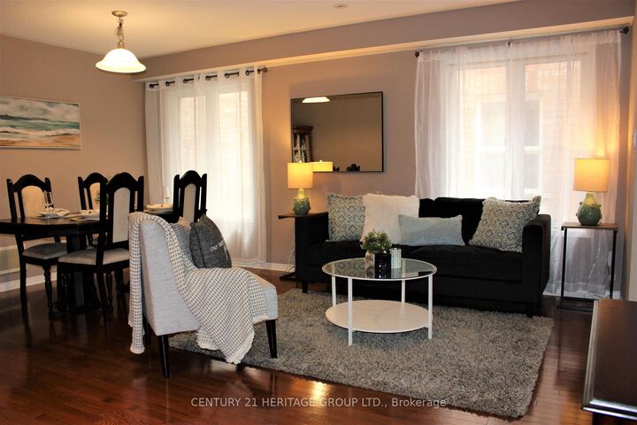 Property Photo: 185 River Ridge Boulevard ON L4G 7T7
