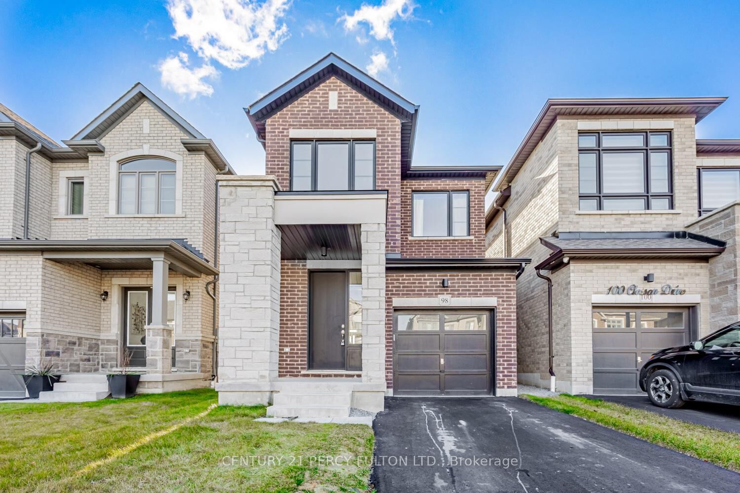Property Photo: 98 Closson Drive N ON L1P 0M8