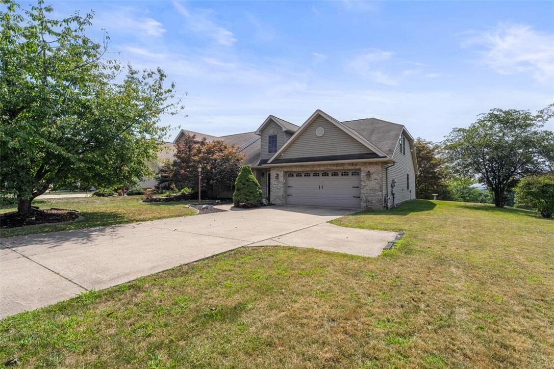 Property Photo: 2233 Ridge Rd PA 15135