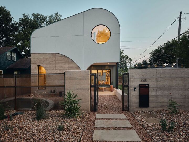 Property Photo:  2201 Garden Street  TX 78702 