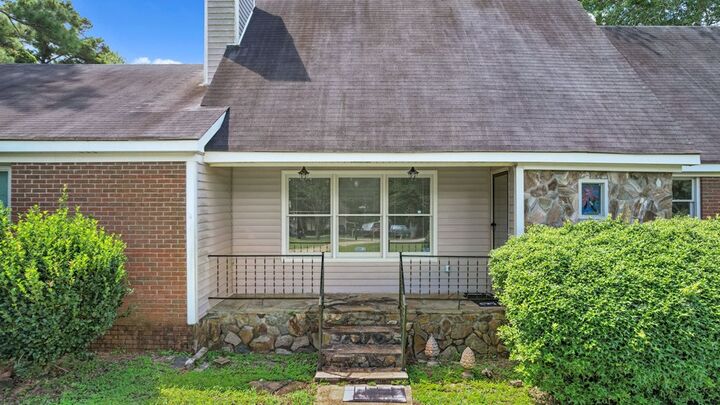 Property Photo:  2710 Somerset Drive  GA 31721 