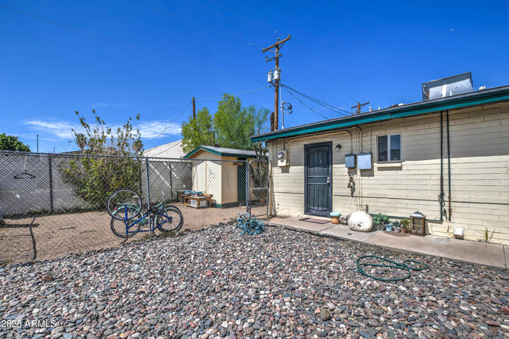 Property Photo:  2039 W Pasadena Avenue  AZ 85015 
