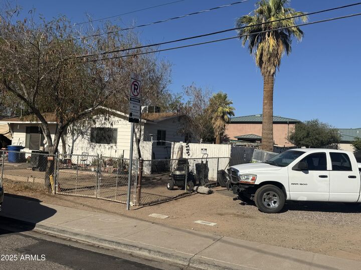 Property Photo: 411 N Sirrine -- AZ 85201