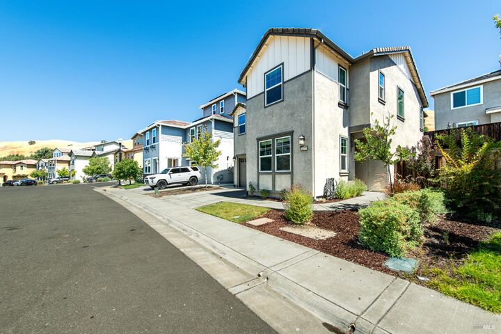 Property Photo: 4472 Tahiti Drive CA 94533