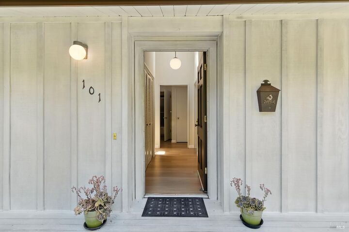 Property Photo:  101 Bothin Road  CA 94930 