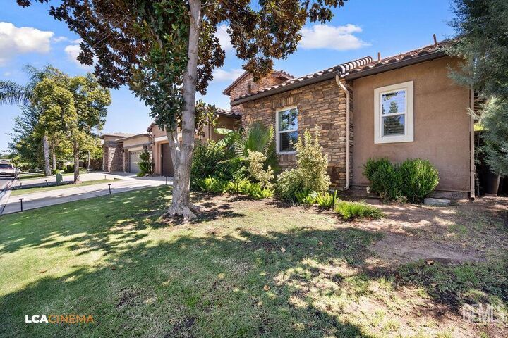 Property Photo:  5110 Boulder Creek Place  CA 93312 