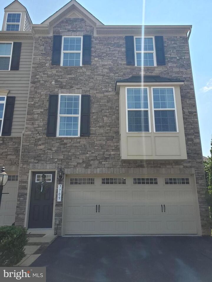 7709 Milton Circle  Gainesville VA 20155 photo