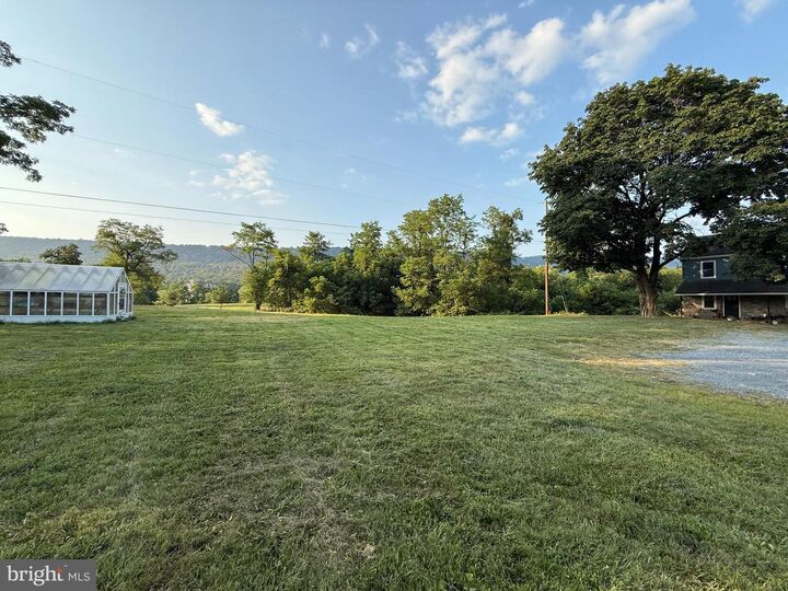 Property Photo: 36 King Drive PA 17015
