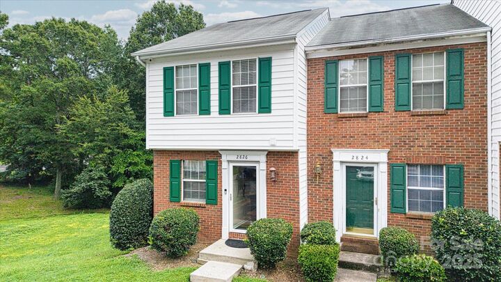 Property Photo: 2826 Hosta Drive NC 28269