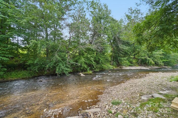 Property Photo:  39 Mallard Loop  NC 28785 