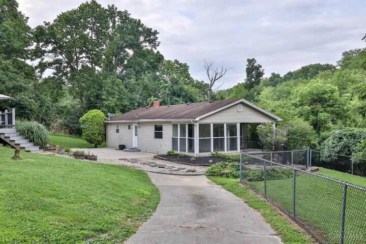Property Photo: 6123 Sheed Road OH 45247