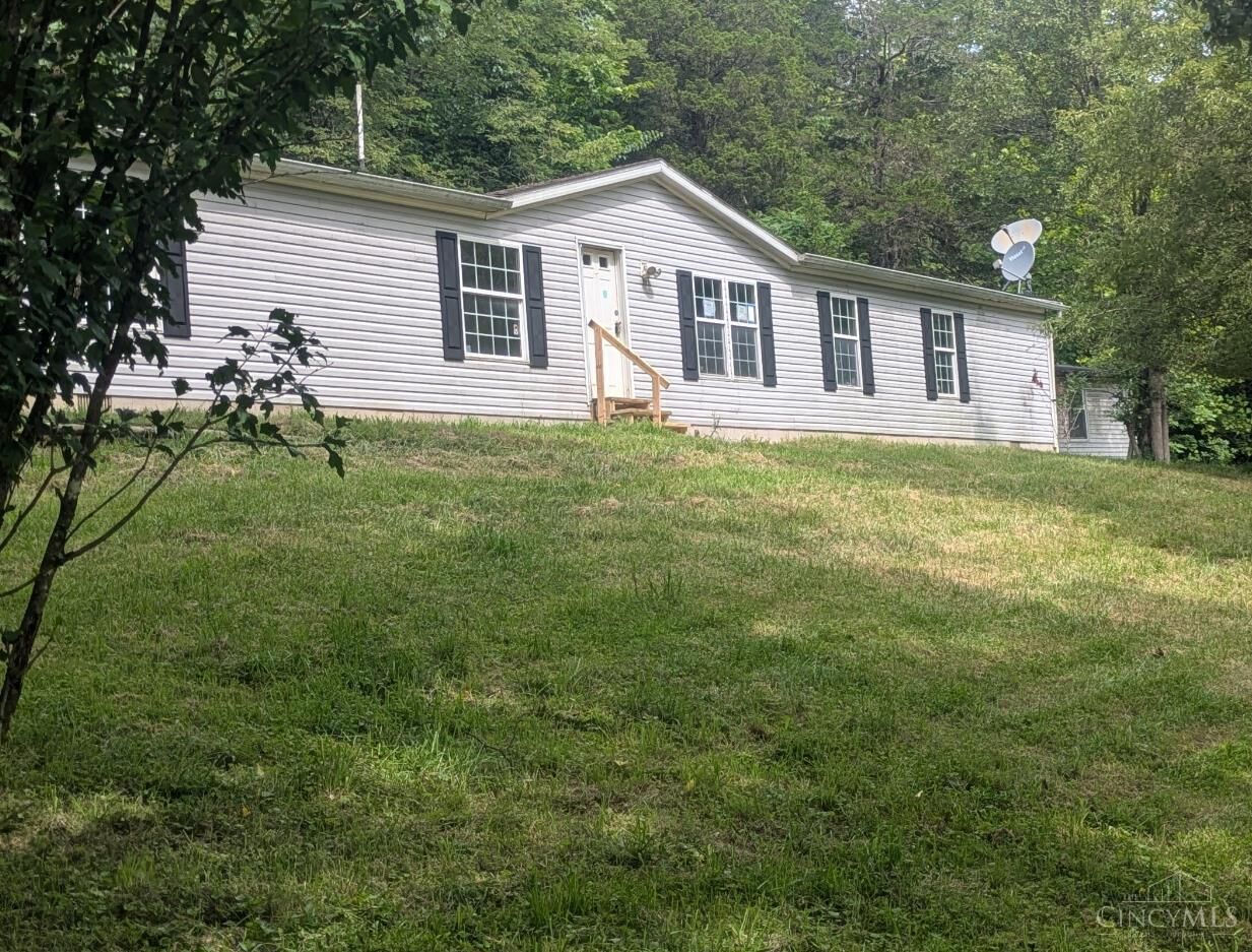 Property Photo: 563 Maple Creek Road OH 45153