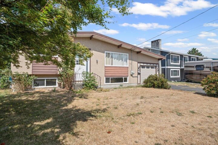 Property Photo: 45259 Stirling Avenue BC V2R 2M7