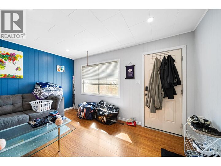 Photo de la propriété:  2125 Clapperton Avenue  BC V1K 1B8 