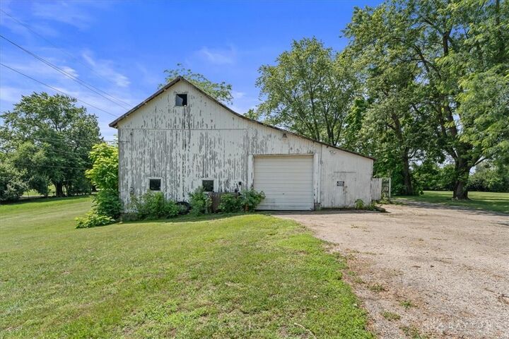 Property Photo:  6328 Sycamore Road  OH 45067 