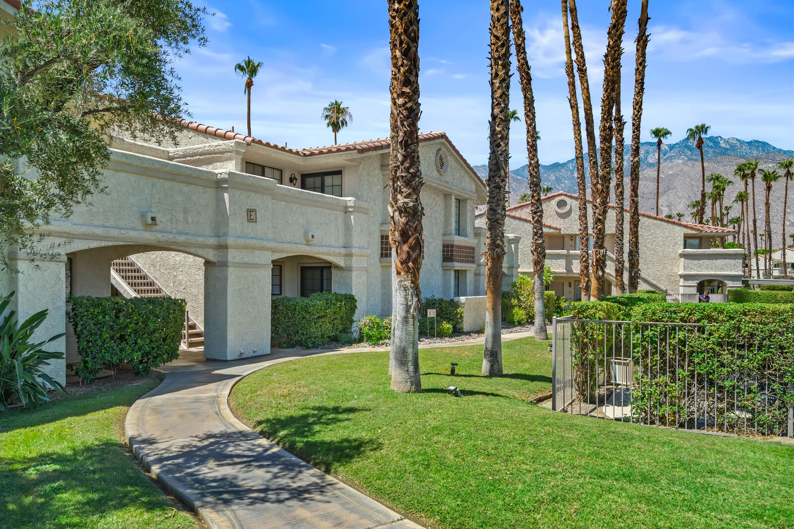 Property Photo:  500 S Farrell Drive E33  CA 92264