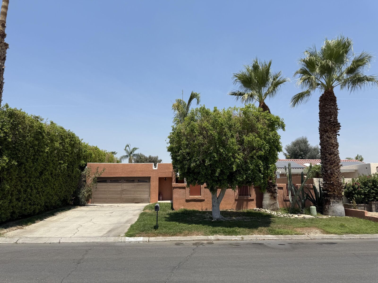 Property Photo: 76540 New York Avenue CA 92211