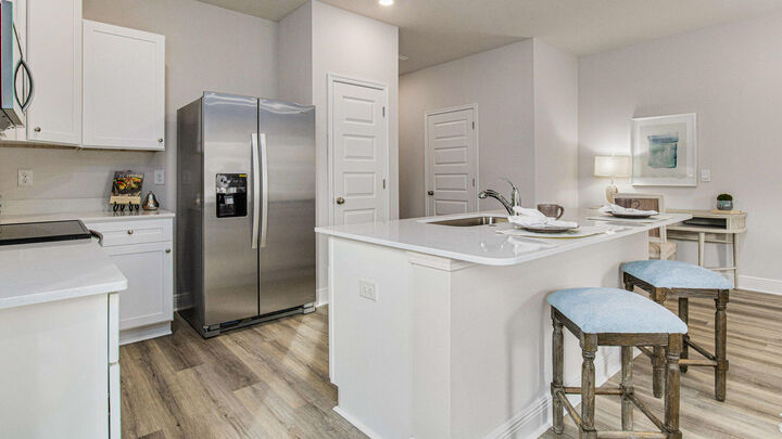 Property Photo:  2575 Cliff Hollow Circle  FL 32563 