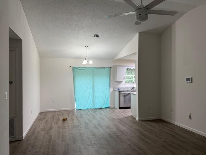 Property Photo: 137 Lonnie Jack Drive FL 32536