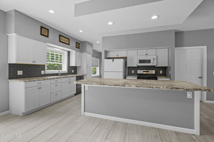 Property Photo:  15 Brodie Way  NY 12838 