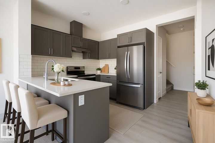Photo de la propriété: 7110 Keswick Common SW 25 AB T6W 5P7
