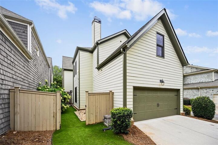 Property Photo: 1048 Merrivale Chase GA 30075