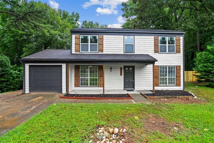 Property Photo:  1481 Saint Dunstans Road  GA 30058 