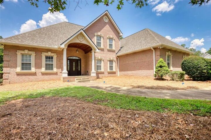 Property Photo: 205 Tabor Forest Dr GA 30054