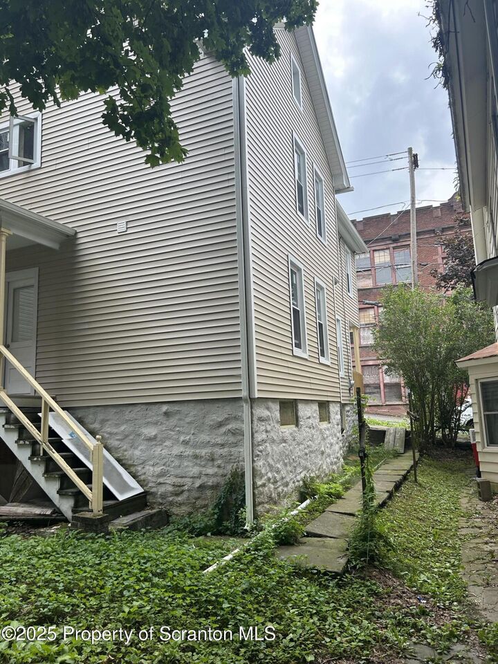 Property Photo: 114 Salem Avenue PA 18407