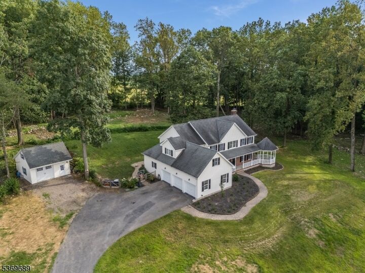 Property Photo:  7 Berkshire Way  NJ 08848 